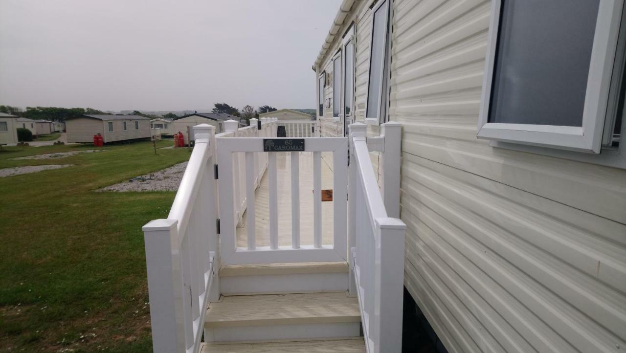 Bude Caravan Caromax - Families And Couples Only Екстериор снимка